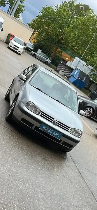 Volkswagen Golf 2002 photo 2