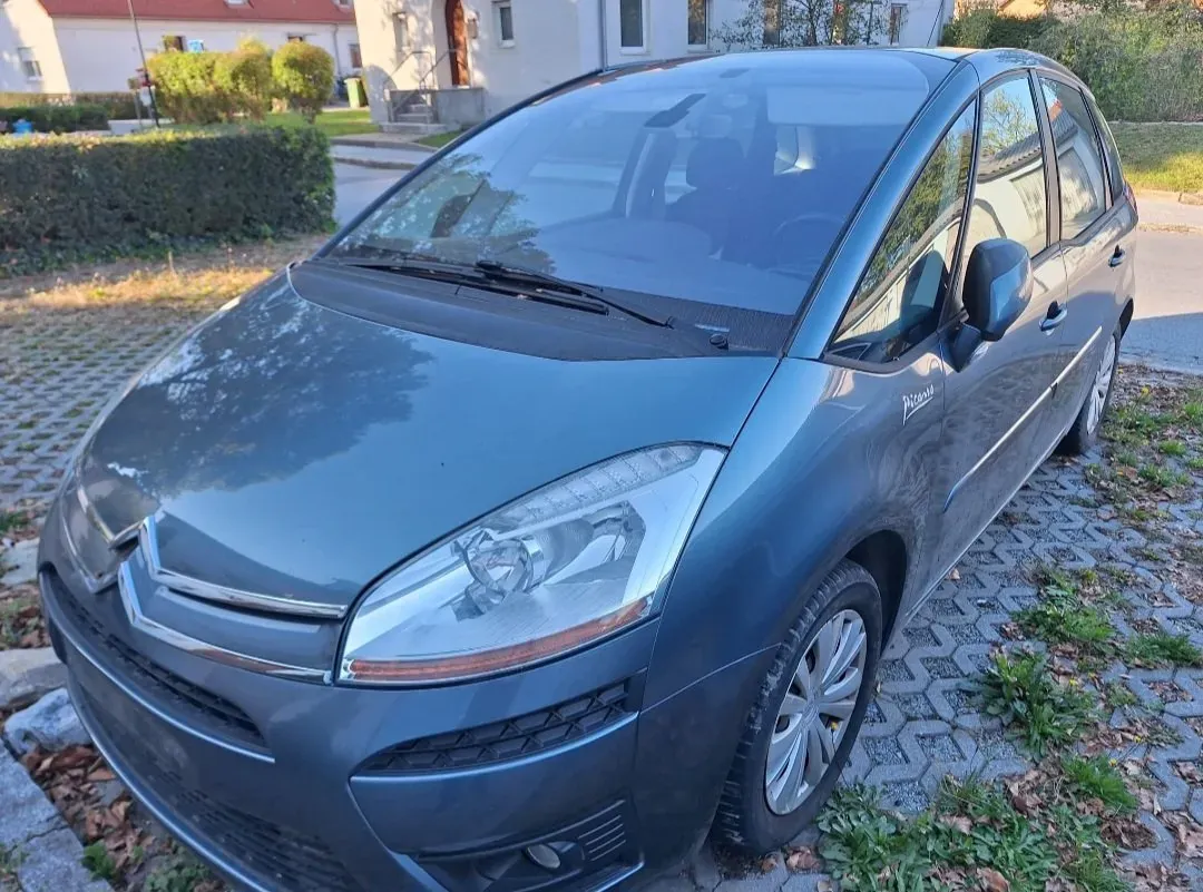 Citroen C4 Picasso 2009 photo 2