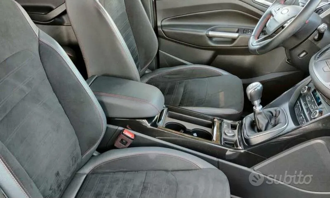 Ford Kuga 2018 photo 2