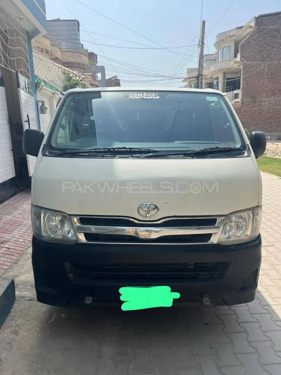Toyota Hiace