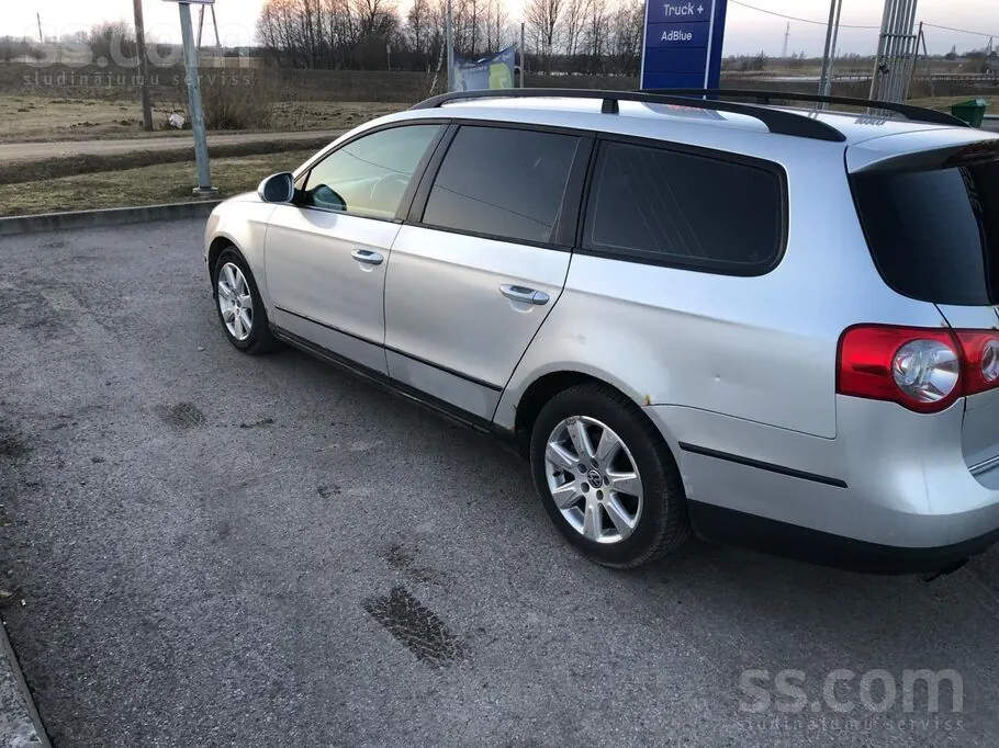 Volkswagen Passat 2009 photo 2