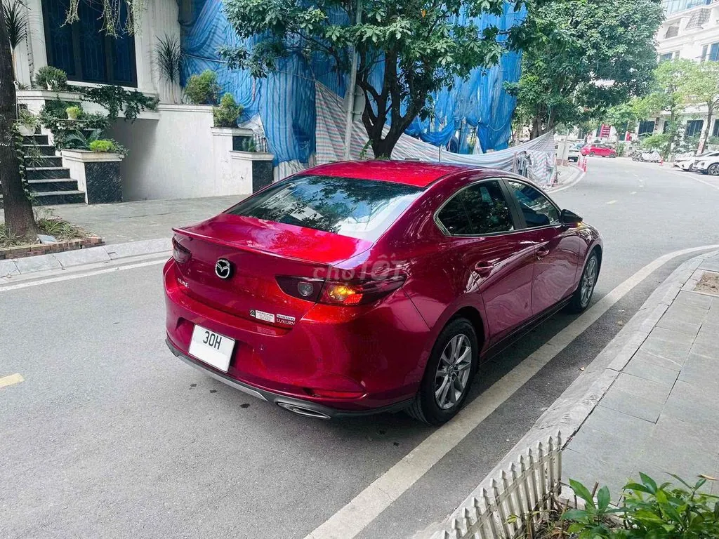 Mazda 3 2022 photo 3