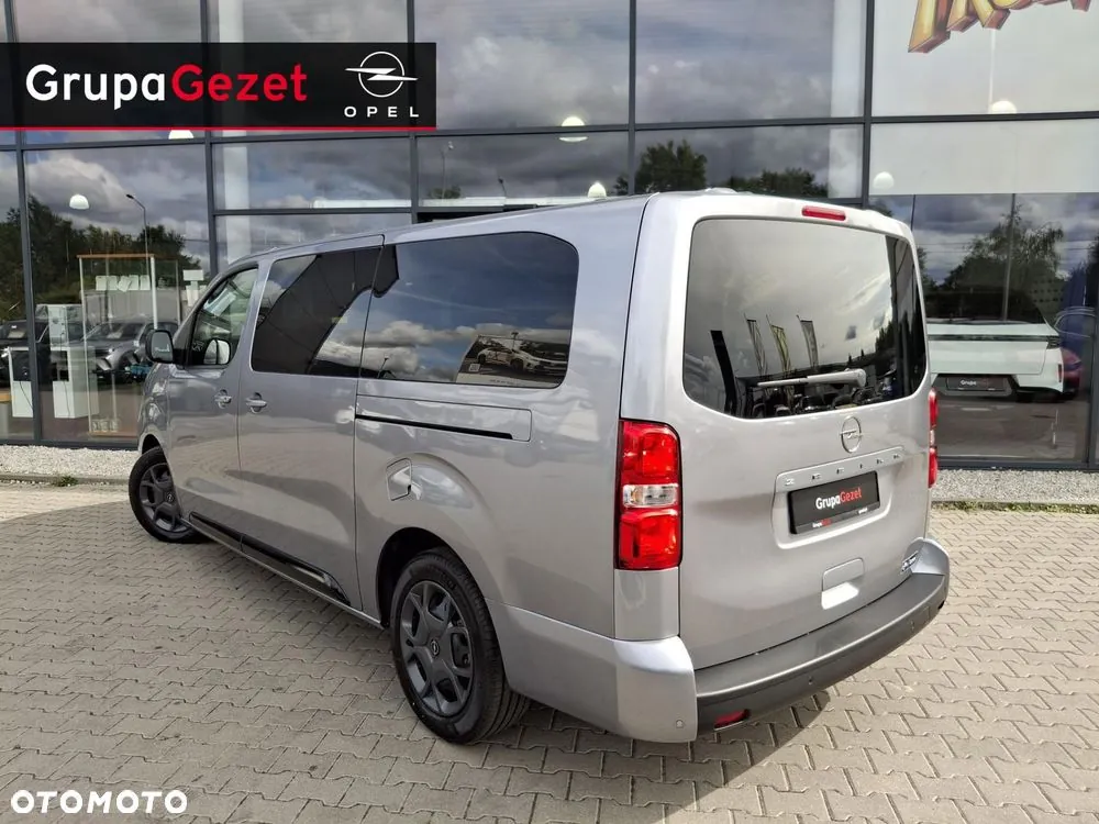 Opel Zafira 2026 photo 2