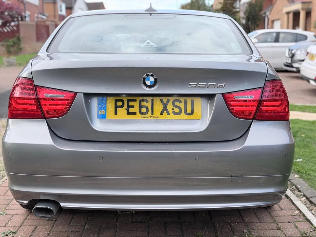 BMW 3 Series 2011 photo 5