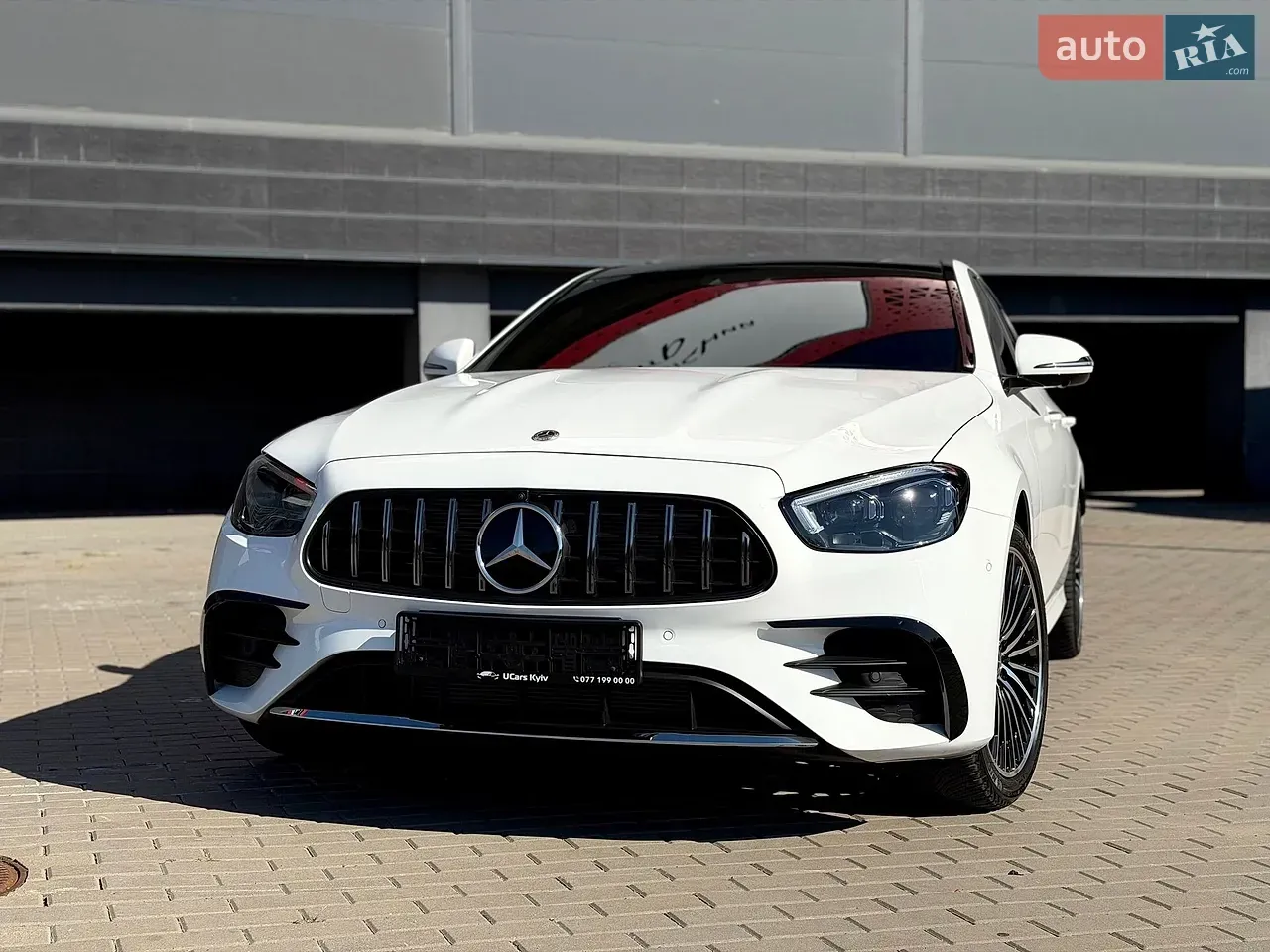 Mercedes-Benz E-Class 2023 photo 5