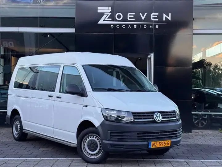 Volkswagen Transporter 2017 photo 2