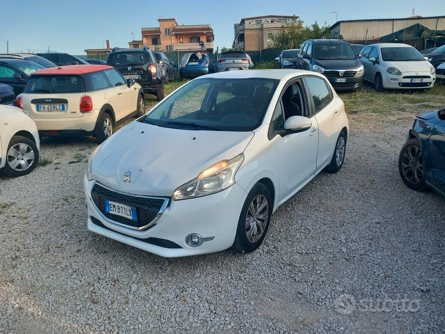 Peugeot 208