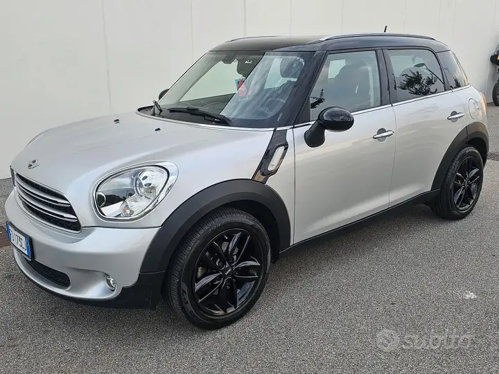 Mini Mini Countryman 2016 photo 2