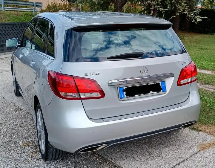 Mercedes-Benz B 2015 photo 4