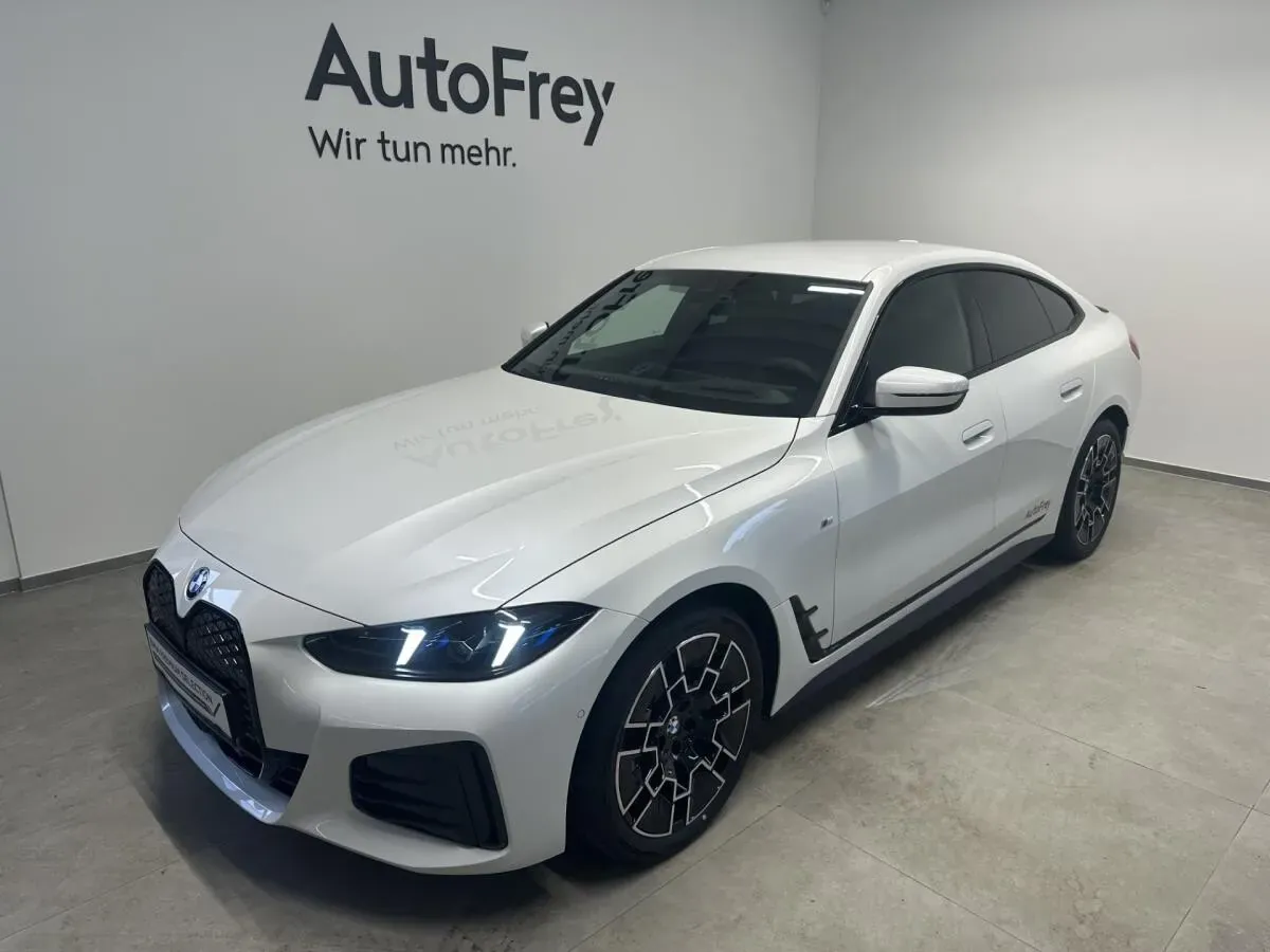 BMW I4