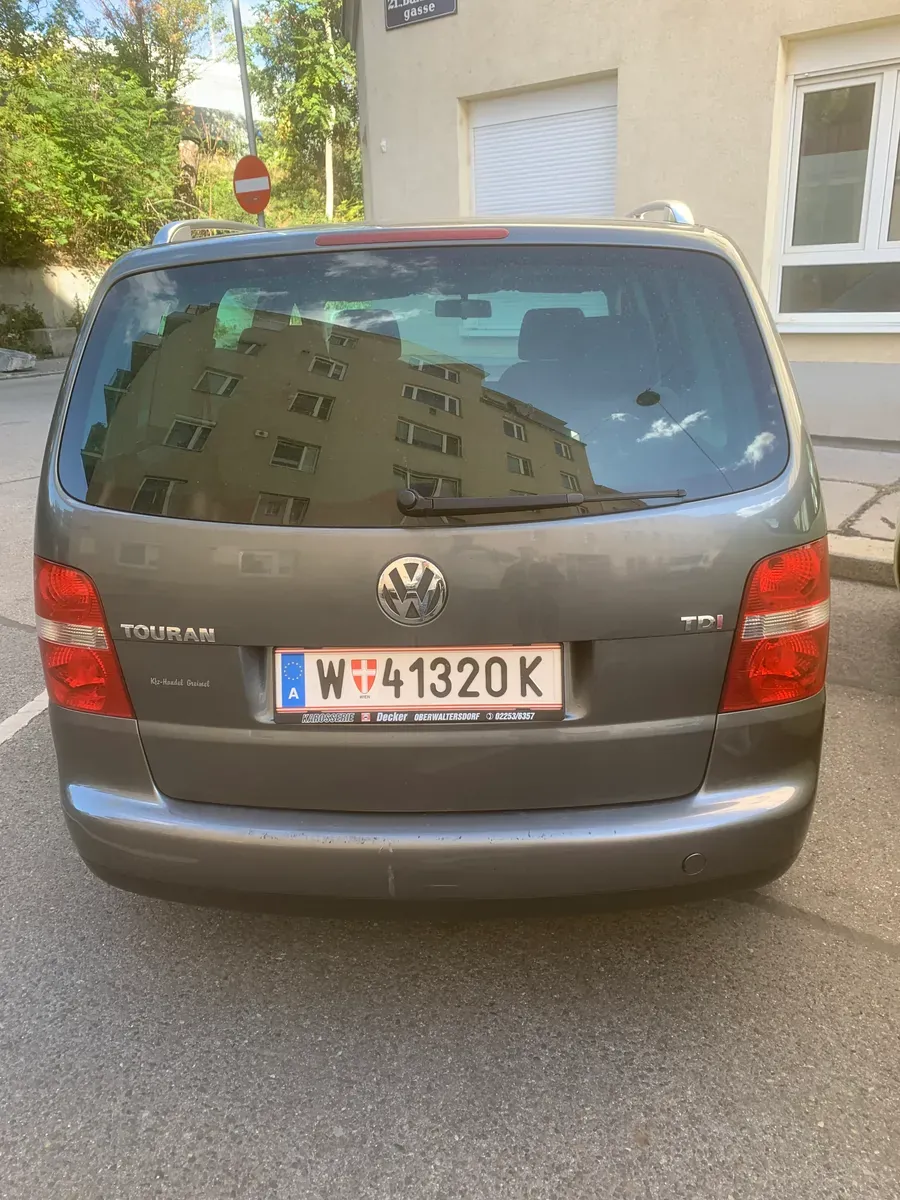 Volkswagen Touran 2003 photo 3