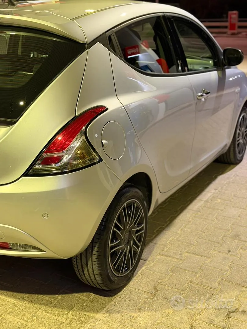 Lancia Ypsilon 2017 photo 5