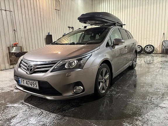 Toyota Avensis 2014 photo 4