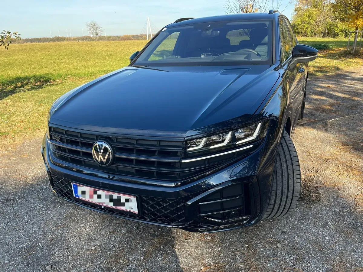 Volkswagen Touareg 2025 photo 2
