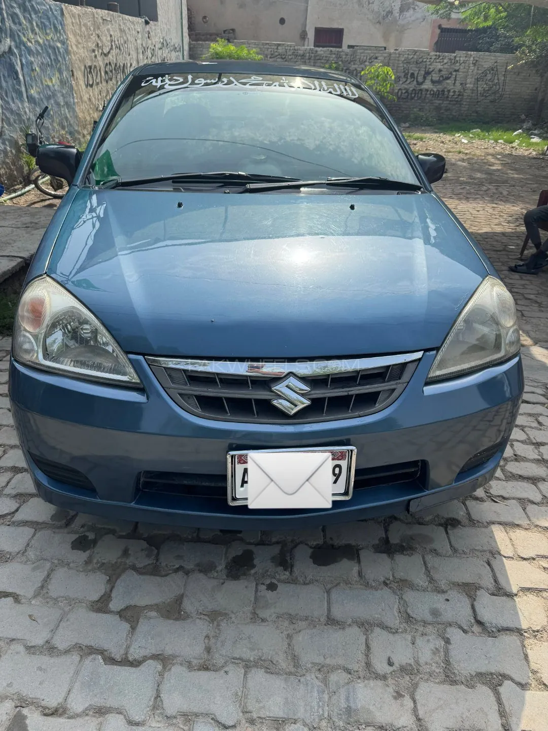 Suzuki Liana