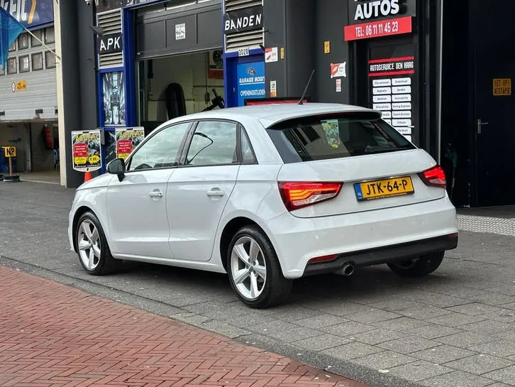 Audi A1 2016 photo 2