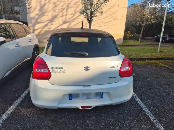 Suzuki Swift 2023 photo 3