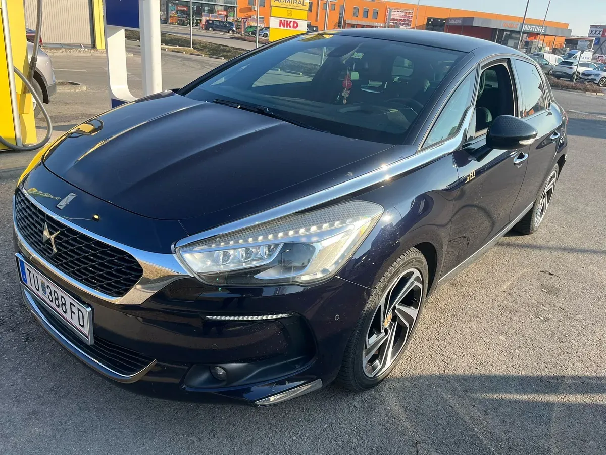 DS Automobiles Ds 5 2015 photo 3