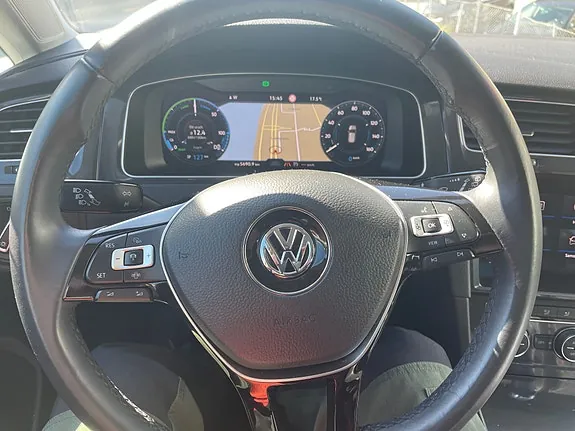 Volkswagen Golf 2019 photo 3