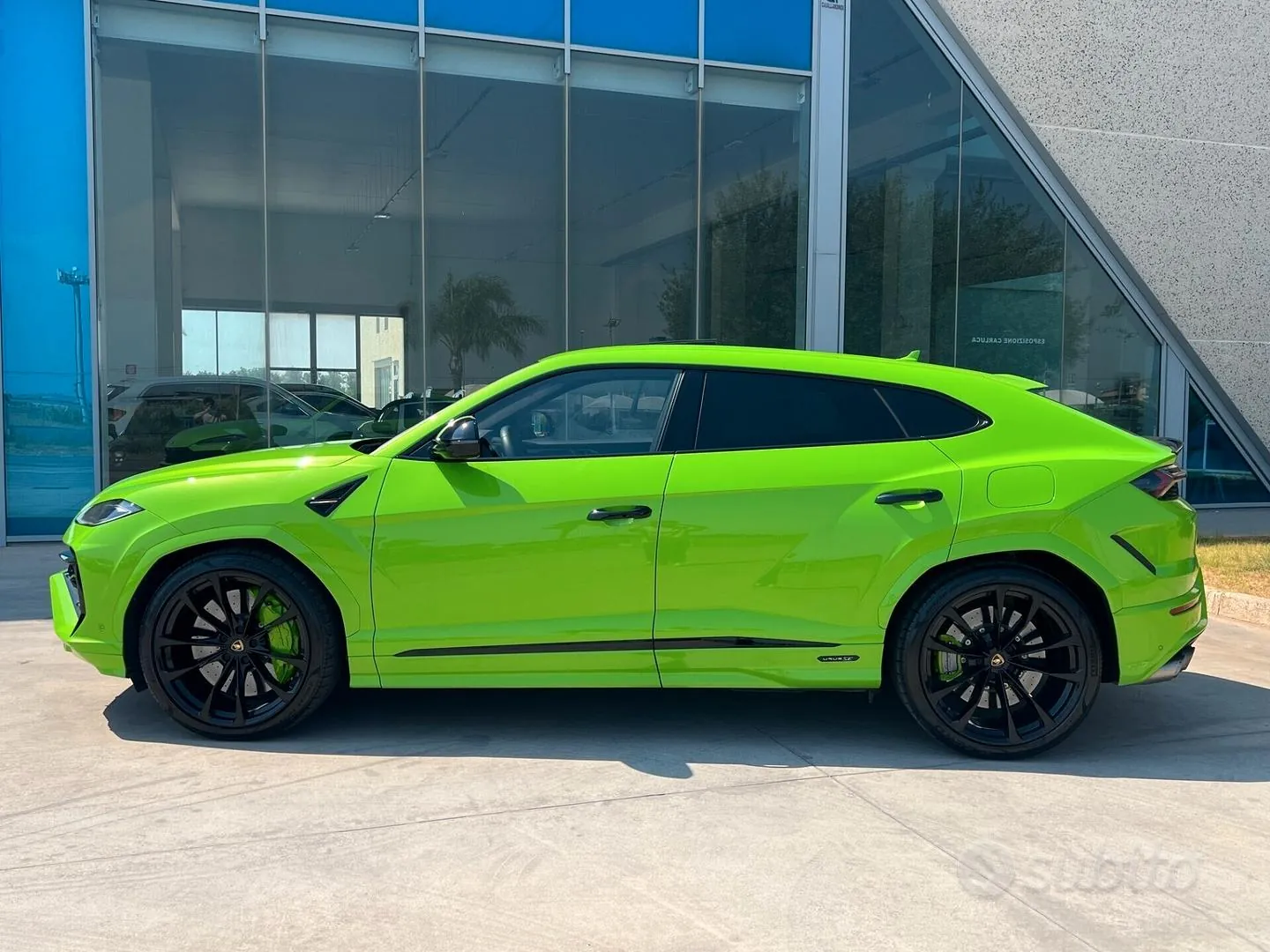 Lamborghini Urus 2025 photo 2
