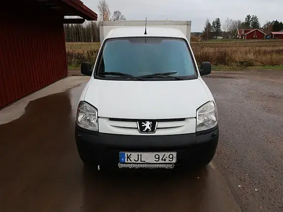 Peugeot Partner 2008 photo 2