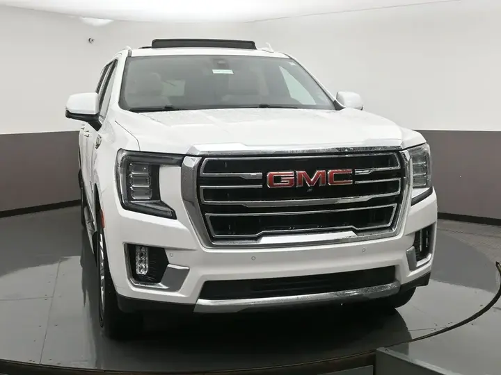 GMC Yukon Xl 2021 photo 2