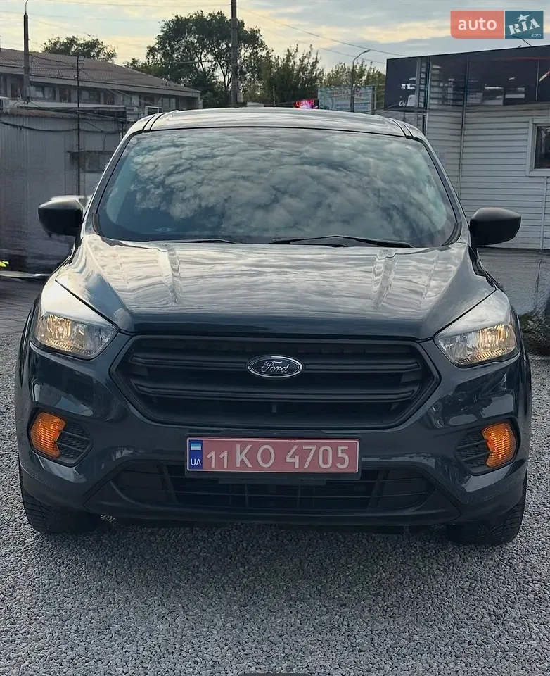 Ford Escape 2019 photo 2