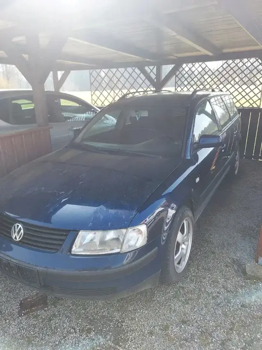 Volkswagen Passat 2000 photo 2