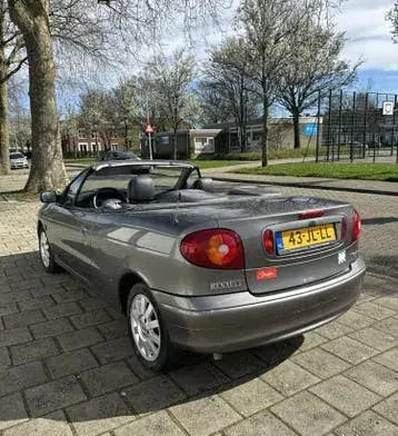 Renault Mégane 2002 photo 4