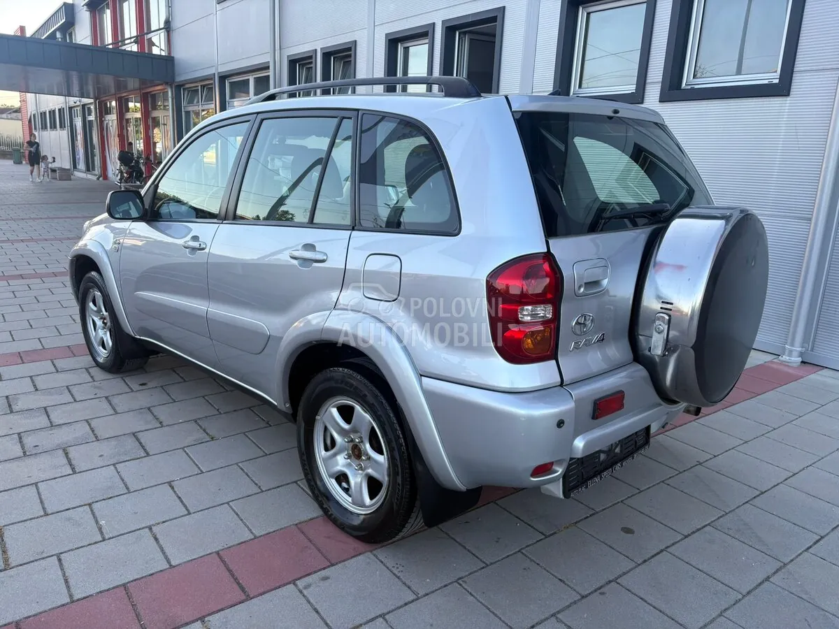 Toyota Rav 4 2005 photo 4