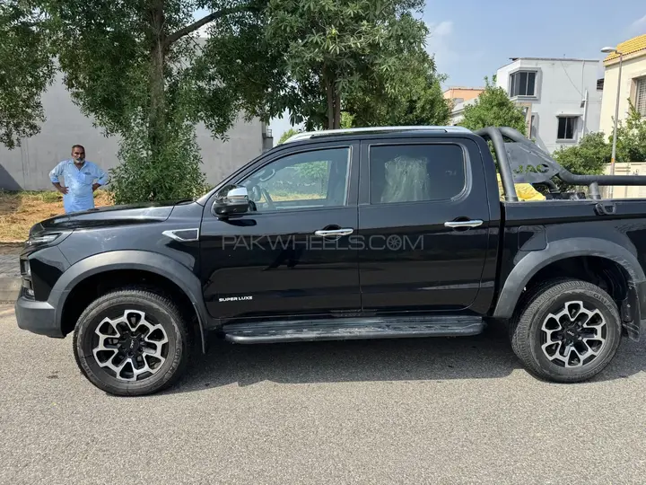 JAC T9