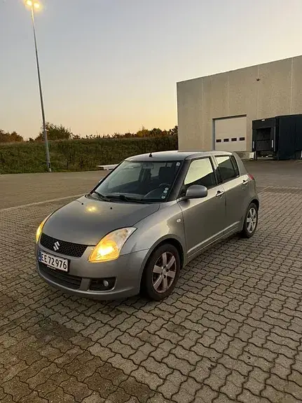 Suzuki Swift 2008 photo 3