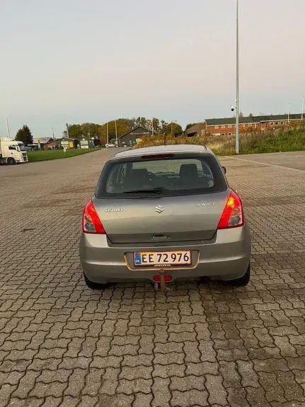 Suzuki Swift 2008 photo 5