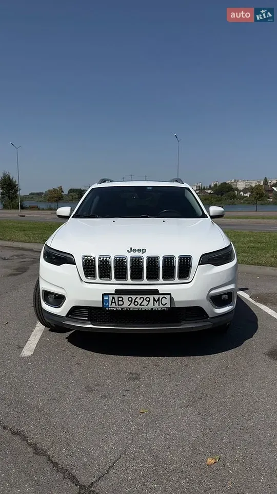 Jeep Cherokee 2020 photo 2