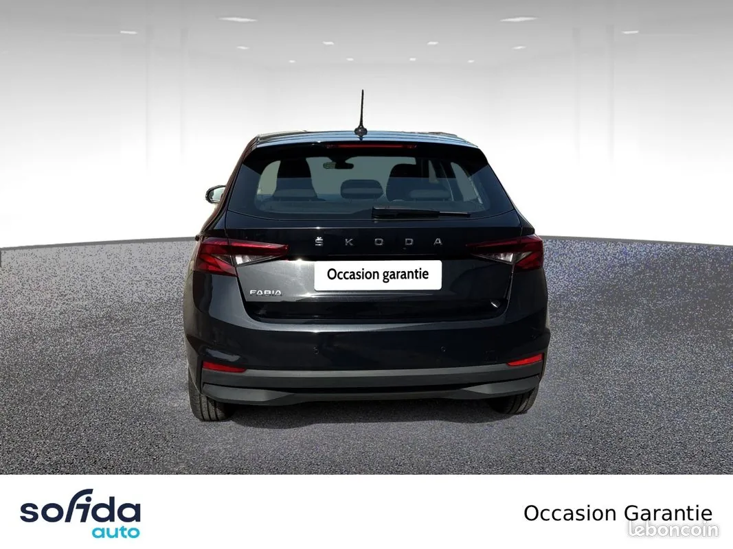 Skoda Fabia 2022 photo 4