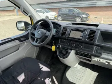 Volkswagen Transporter 2017 photo 3