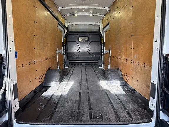 Ford Transit 470 L4 Van 2017 photo 5