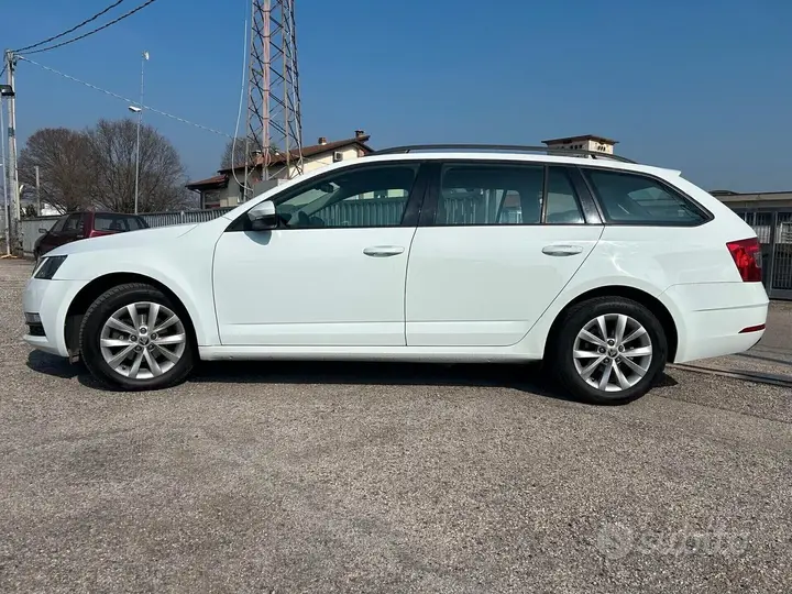 Skoda Octavia 2018 photo 3