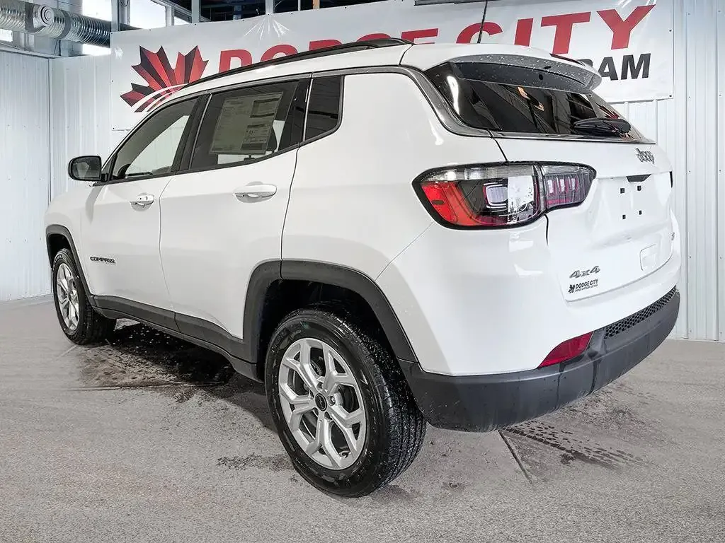 Jeep Compass 2026 photo 4