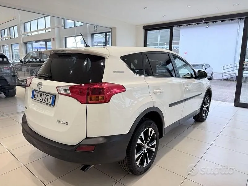 Toyota Rav4 2014 photo 4