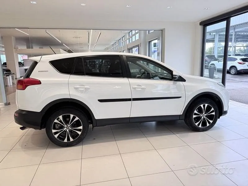 Toyota Rav4 2014 photo 5