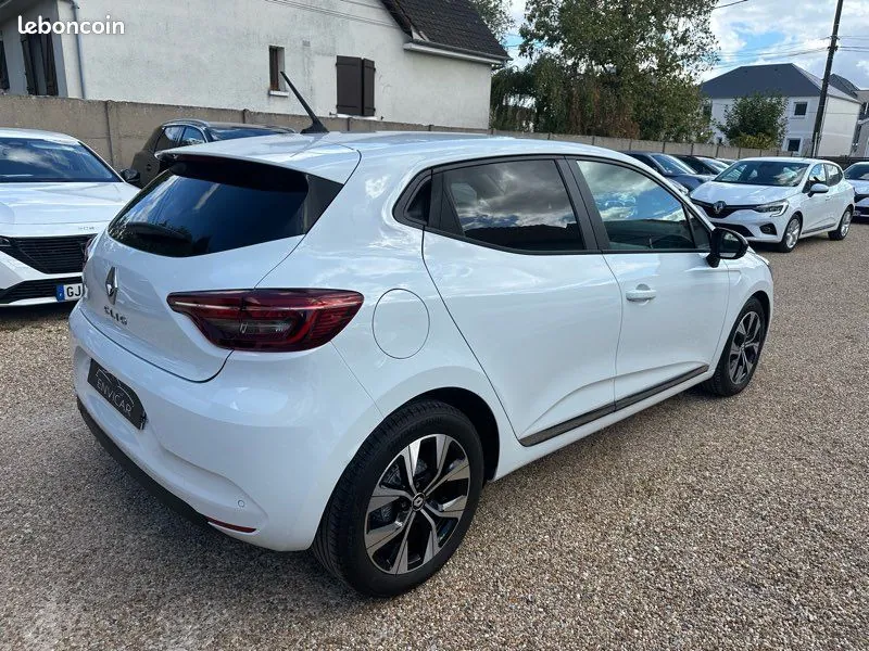Renault Clio 2023 photo 4