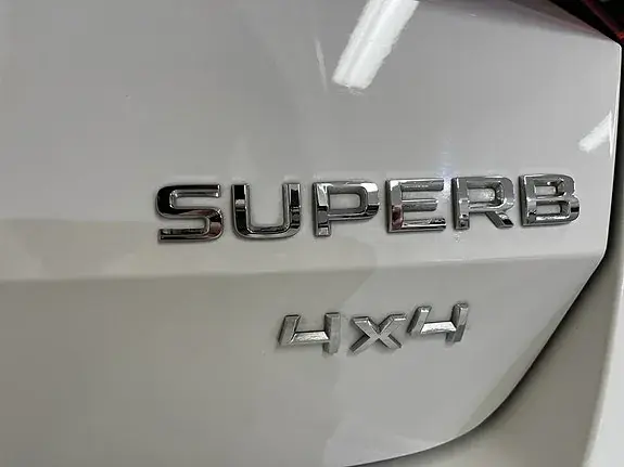 Skoda Superb 2019 photo 5