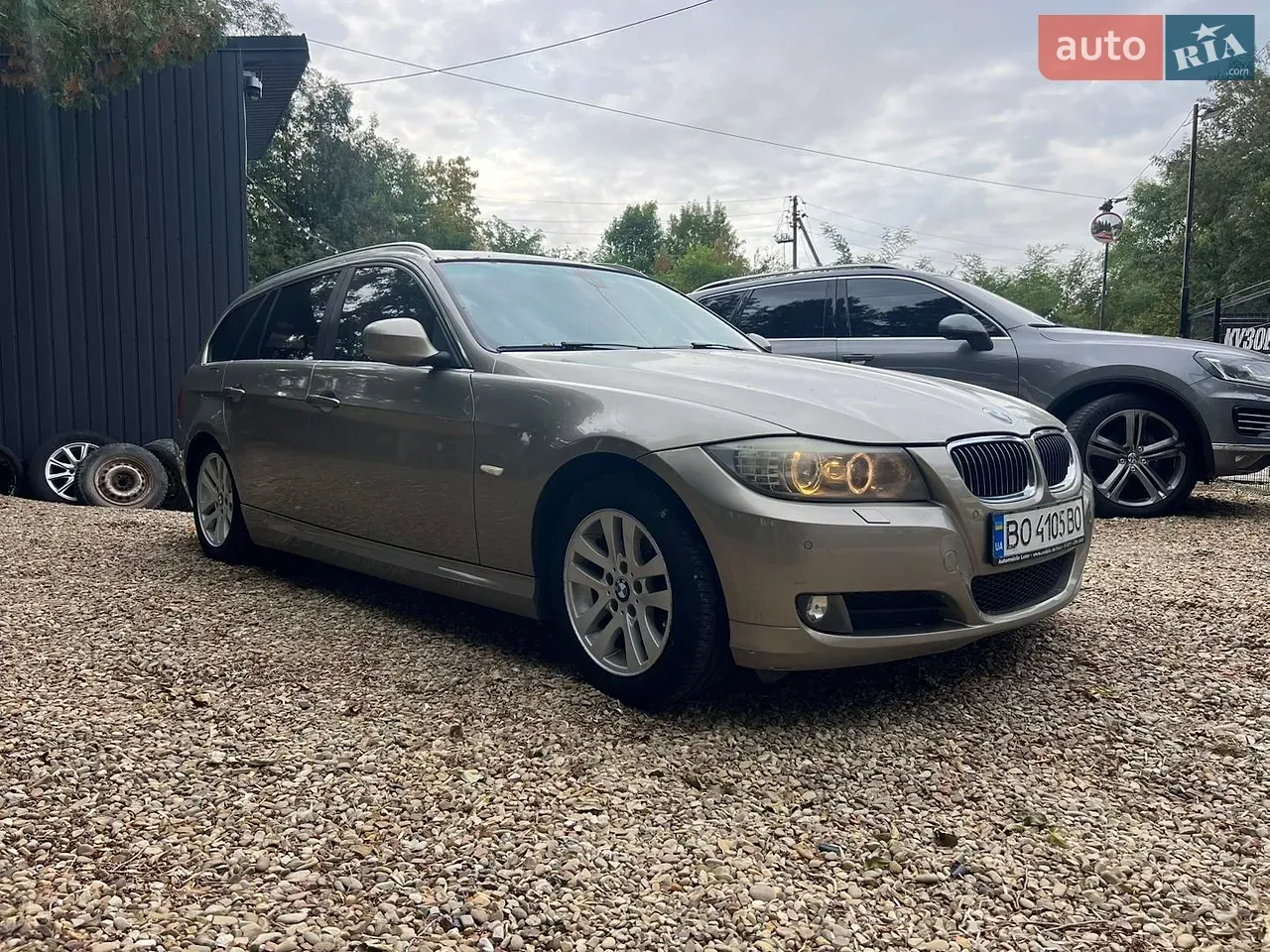 BMW 3 Series 2011 photo 4