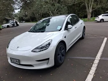 Tesla Model 3 2020 photo 4