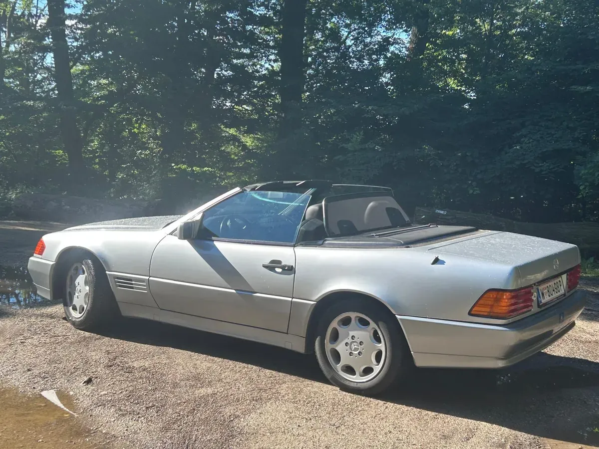 Mercedes-Benz Sl-Class 1993 photo 3
