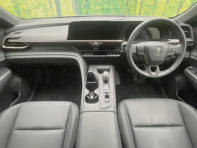 Toyota Crown Crossover 2023 photo 2