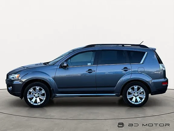 Mitsubishi Outlander 2012 photo 2
