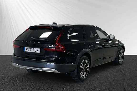 Volvo V90 Cross Country 2021 photo 3