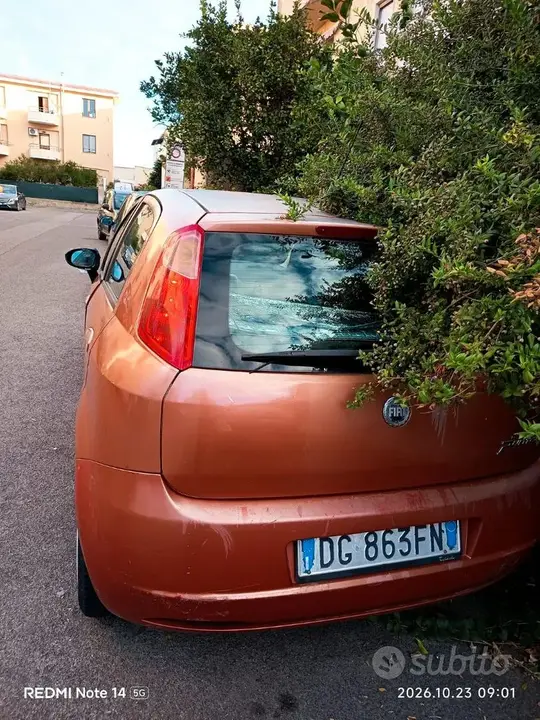 Fiat Grande Punto 2007 photo 2